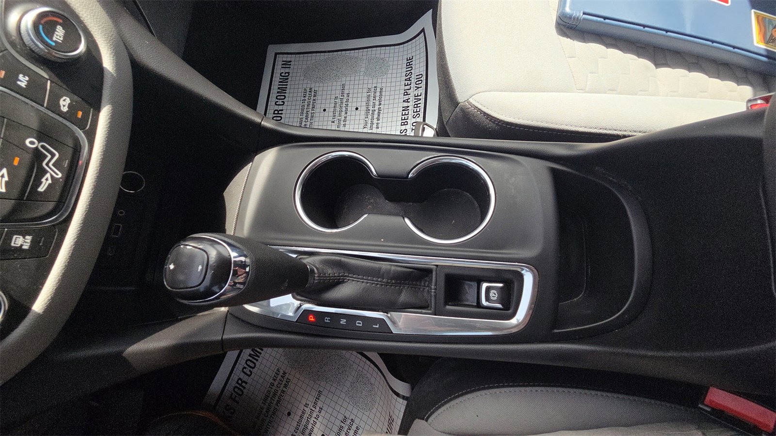 Used 2020 Chevrolet Equinox LT image 15