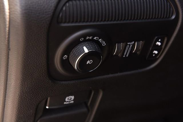 Used 2023 Jeep Grand Wagoneer 4WD image 13