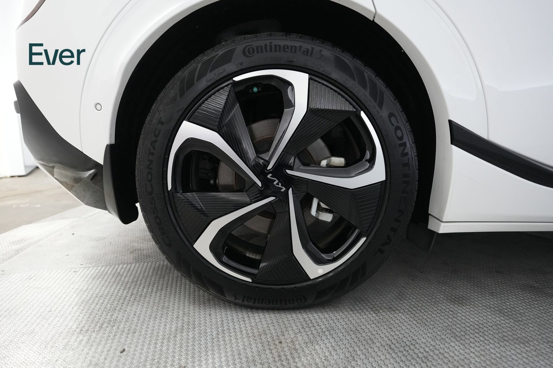 Used 2024 Kia EV6 GT-Line AWD/4WD image 21
