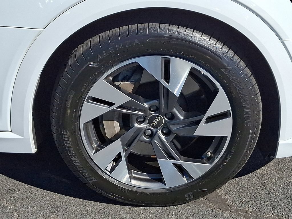 Certified 2023 Audi e-tron Premium Plus w/ Premium Plus Package AWD/4WD image 15