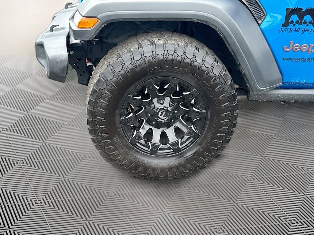 Used 2022 Jeep Wrangler Unlimited Rubicon w/ Steel Bumper Group image 35