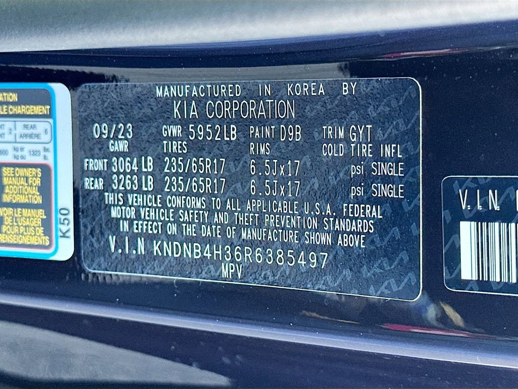Certified 2024 Kia Carnival LX image 30