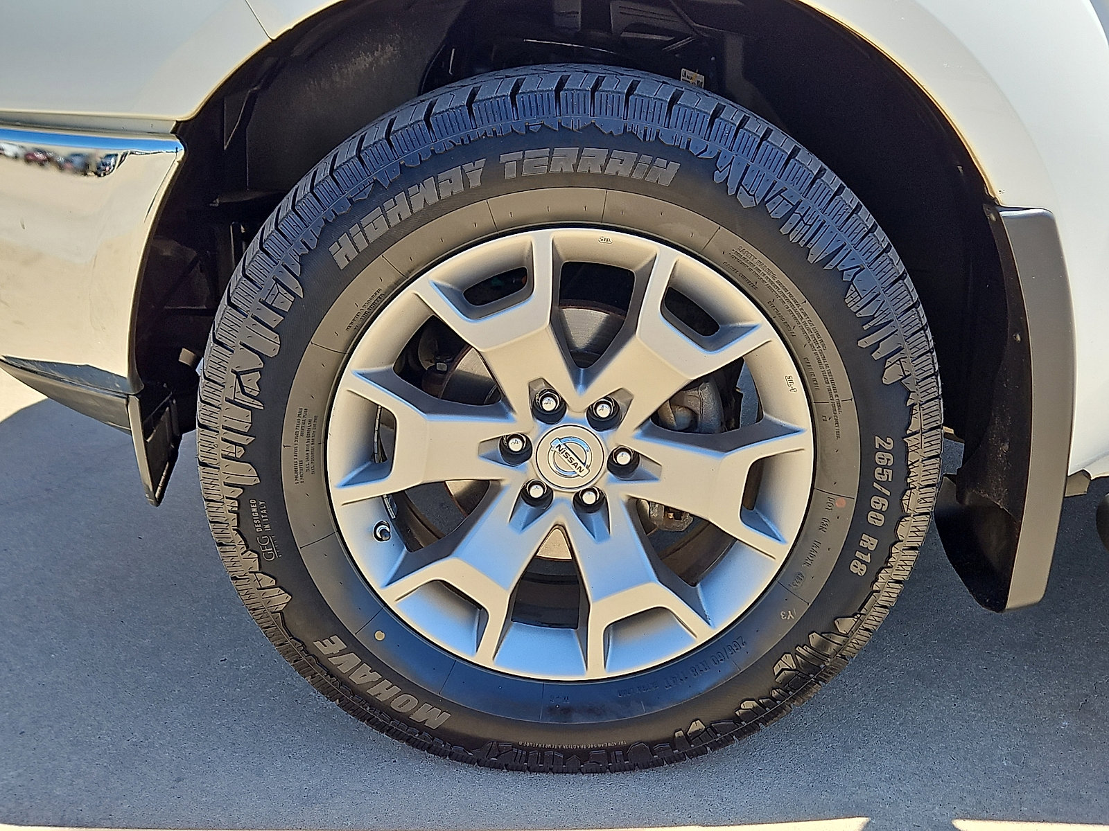 Used 2019 Nissan Frontier SL RWD image 5