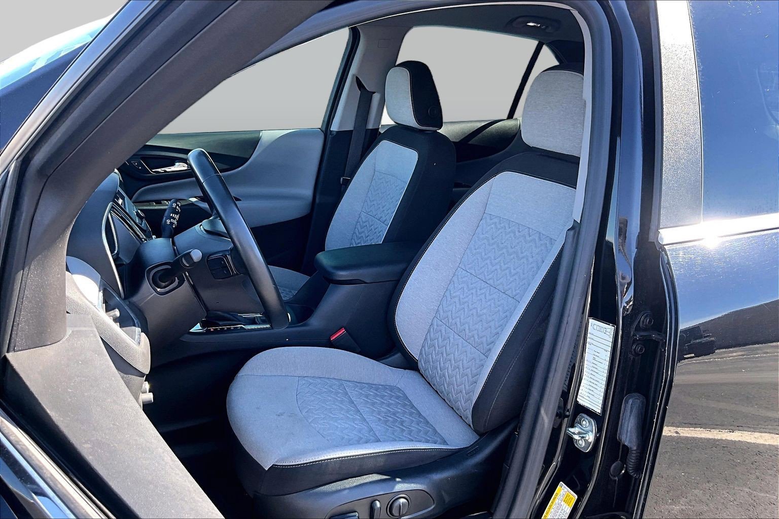 Used 2024 Chevrolet Equinox LT AWD/4WD image 23