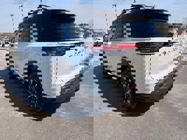 New 2026 Nissan Pathfinder Platinum image 7