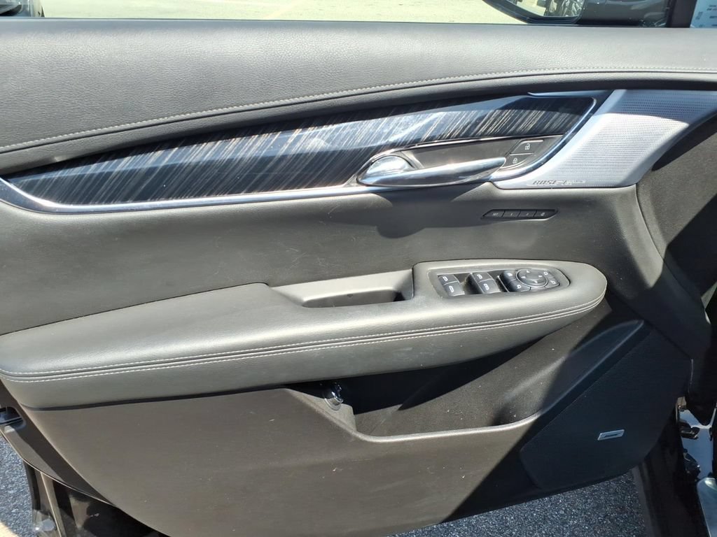 Used 2024 Cadillac XT6 Premium Luxury w/ LPO, Floor Liner Package FWD image 12