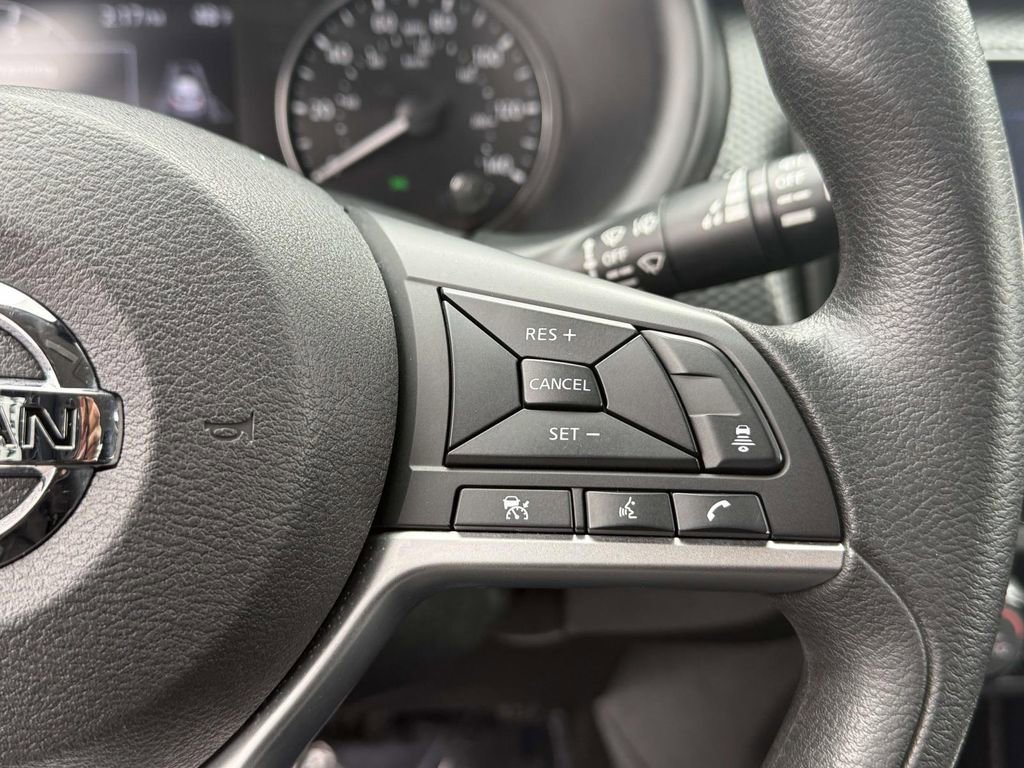 Used 2021 Nissan Kicks SV image 20