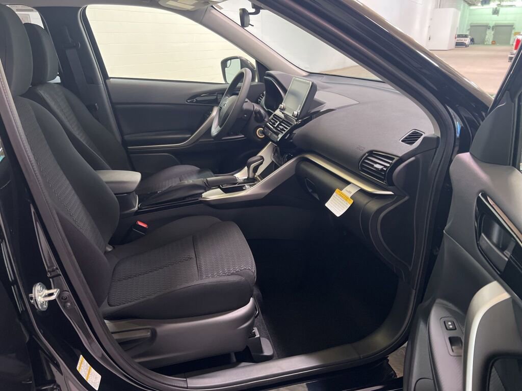 New 2026 Mitsubishi Eclipse Cross ES image 13