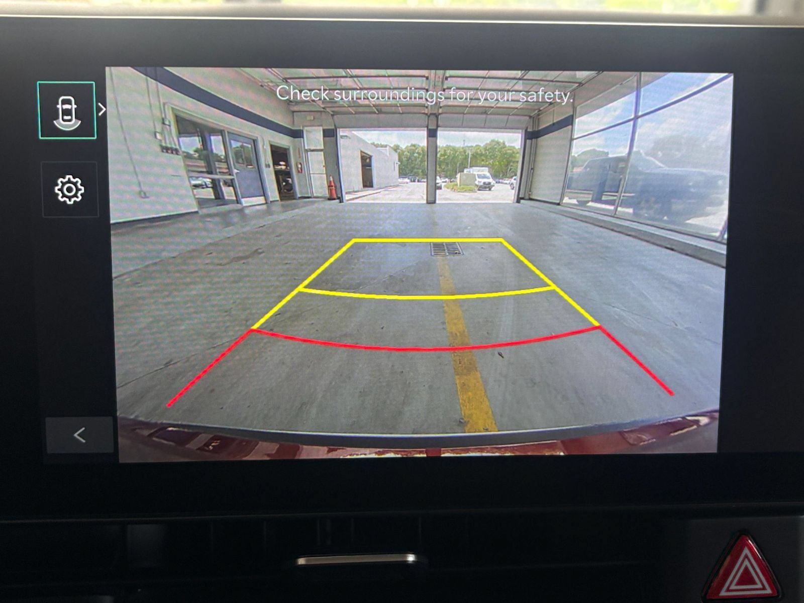 Used 2026 Kia Carnival FWD image 25
