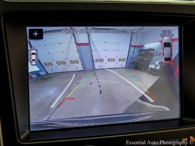 Used 2019 Ford Explorer Limited w/ Class III Trailer Tow Package AWD/4WD image 17