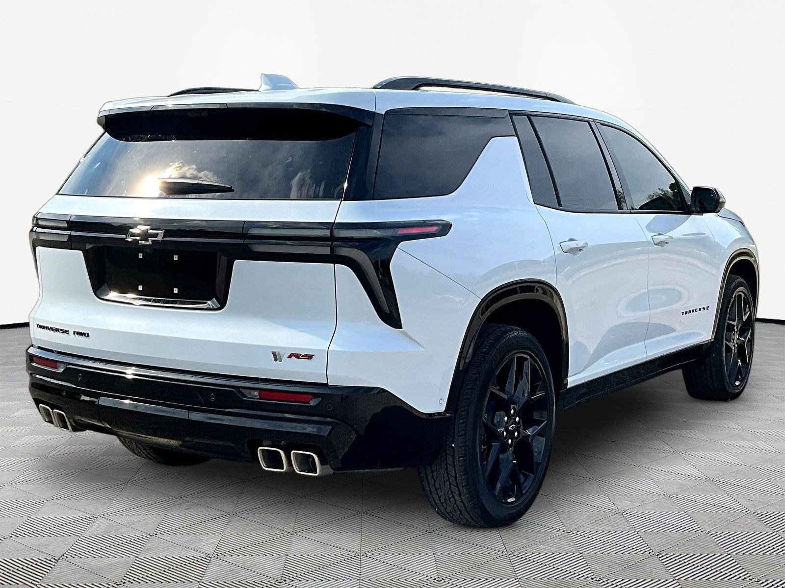 Used 2026 Chevrolet Traverse RS AWD/4WD image 14