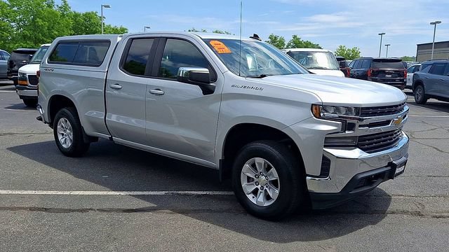 Used 2020 Chevrolet Silverado 1500 LT w/ Convenience Package AWD/4WD image 2
