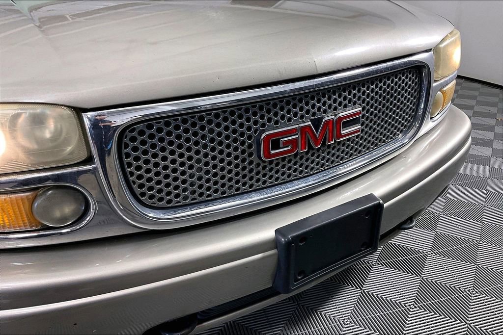 Used 2003 GMC Yukon XL Denali image 29