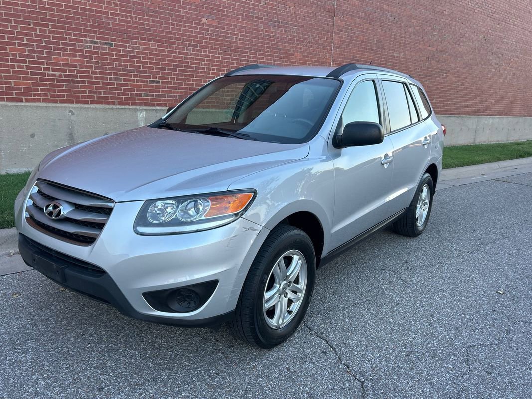 Used 2012 Hyundai Santa Fe GLS