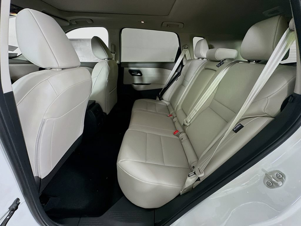 New 2026 Nissan Rogue Dark Armor AWD/4WD image 32