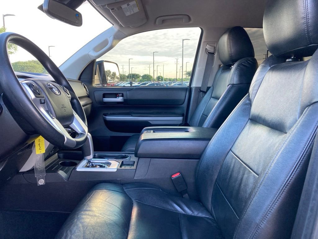 Used 2021 Toyota Tundra SR5 w/ Trail Edition image 9