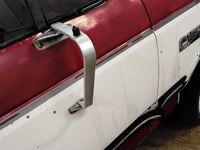 Used 1991 Ford F150 4x4 Regular Cab image 14