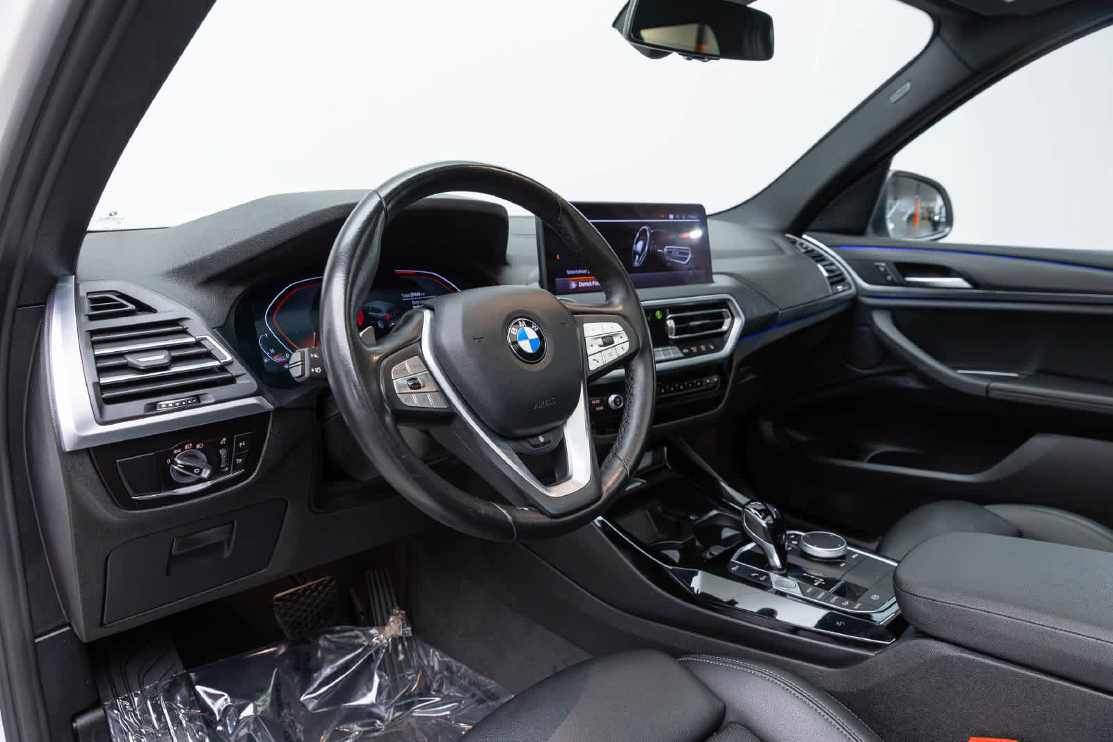 Used 2022 BMW X3 xDrive30i w/ Premium Package AWD/4WD image 2