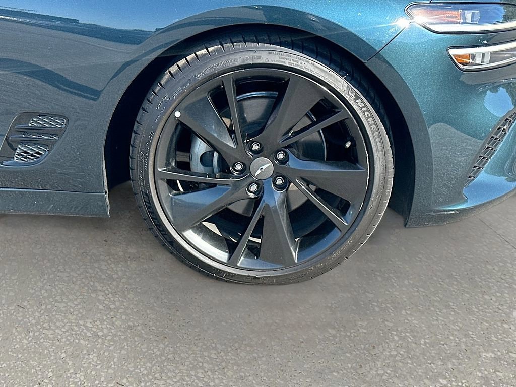 Used 2023 Genesis G70 2.0T w/ Sport Prestige Package RWD image 30