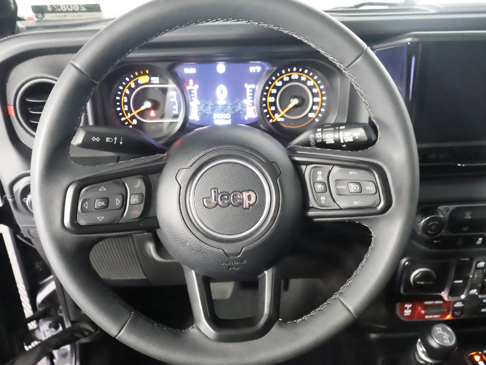 Used 2025 Jeep Wrangler Unlimited Rubicon AWD/4WD image 33