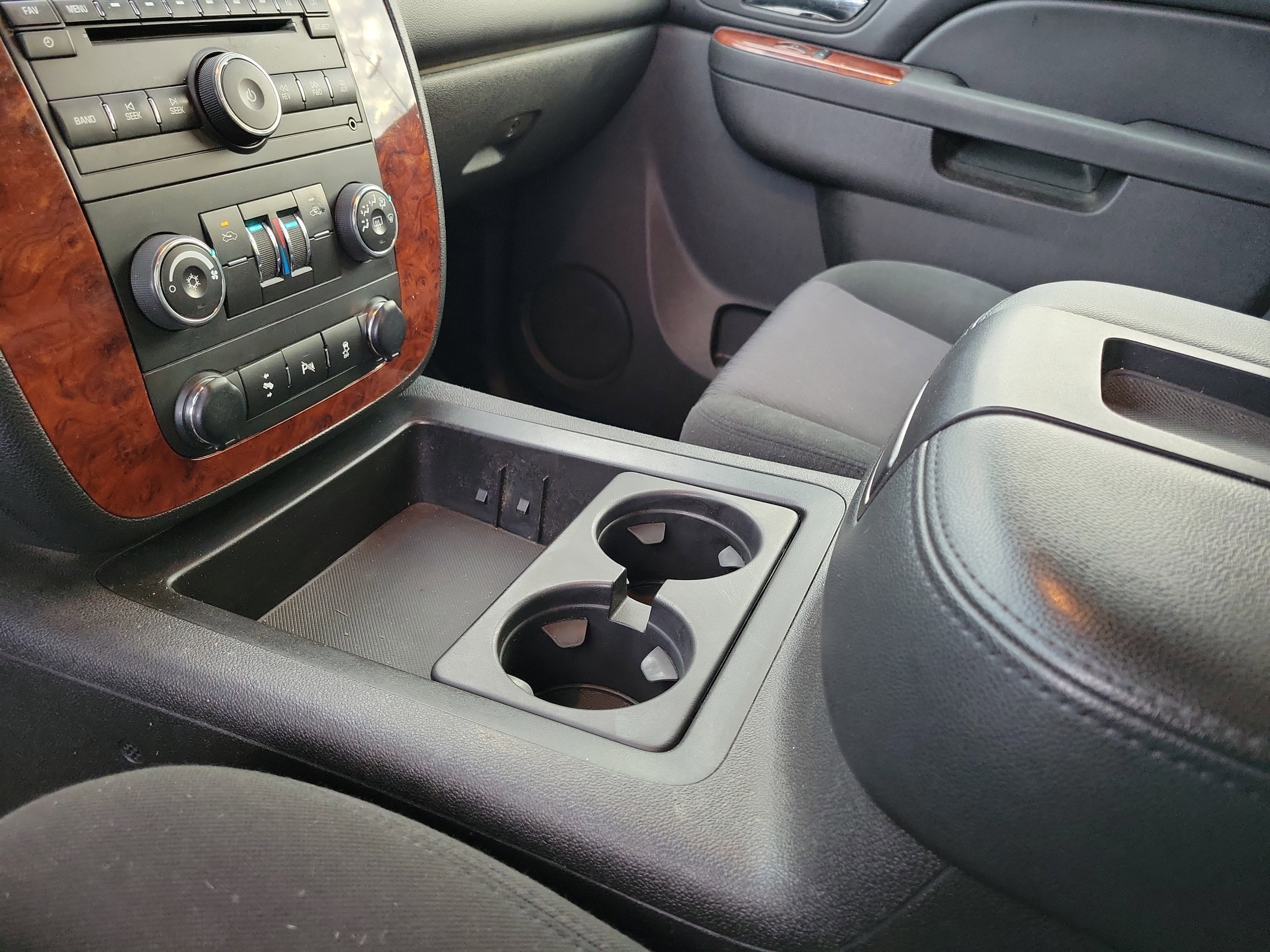 Used 2013 Chevrolet Avalanche LS w/ All-Star Edition image 29