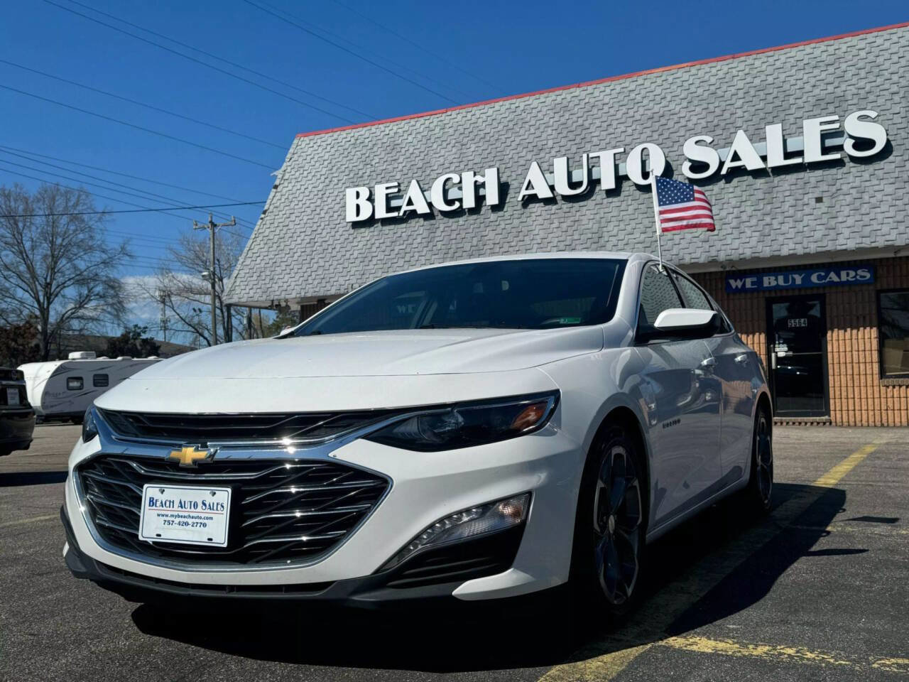 Used 2021 Chevrolet Malibu LT image 2