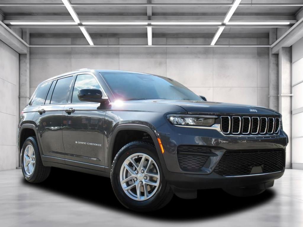 New 2025 Jeep Grand Cherokee Laredo X w/ Luxury Tech Group I