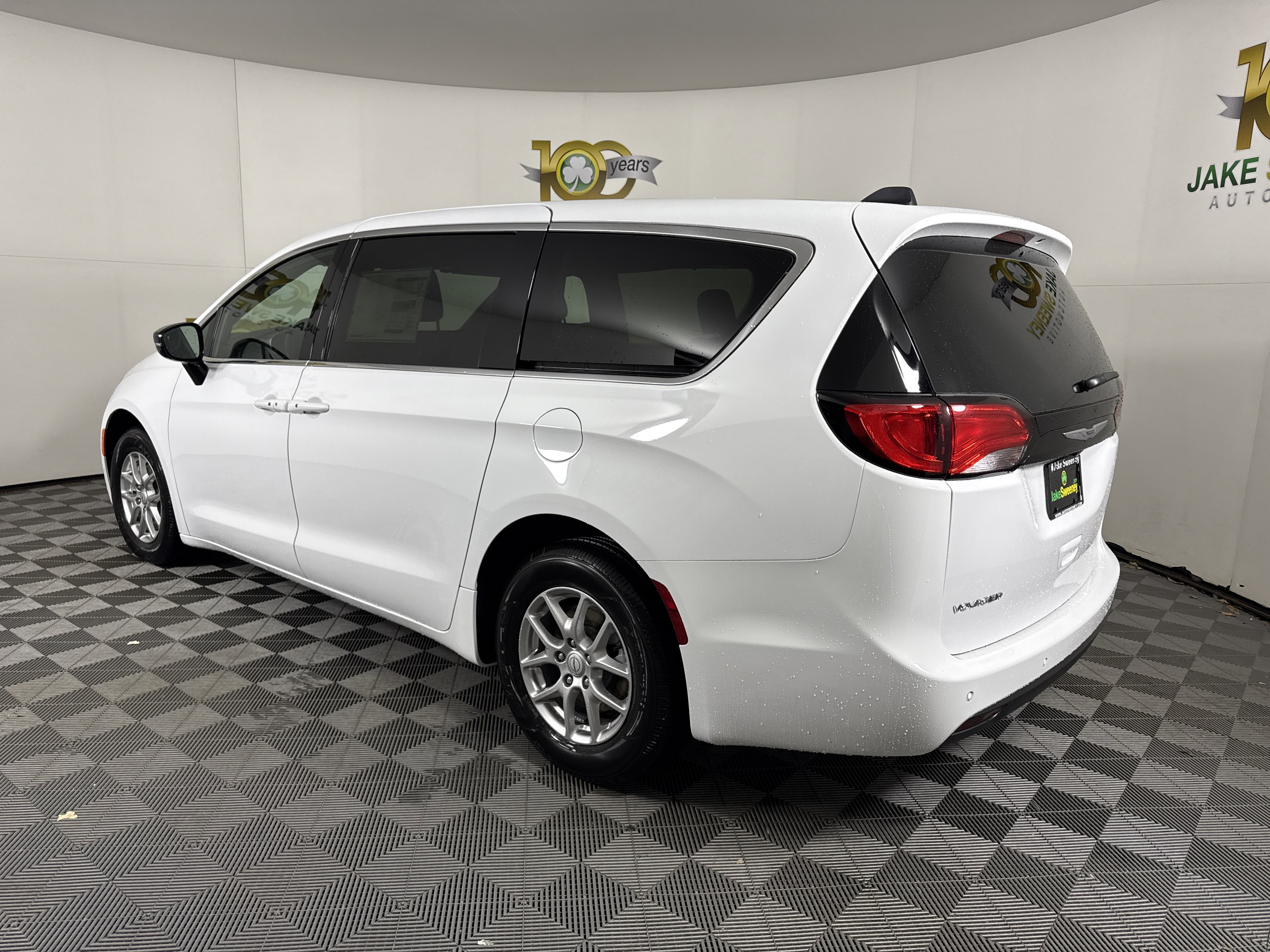 New 2026 Chrysler Voyager LX FWD image 6