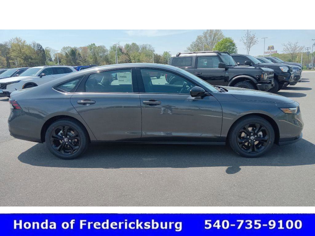 Certified 2025 Honda Accord SE image 4