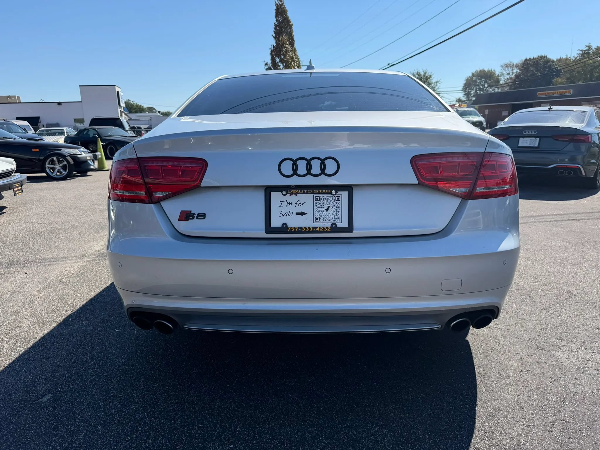 Used 2013 Audi S8 AWD/4WD image 4