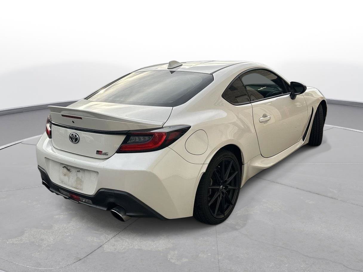 Certified 2023 Toyota GR86 Premium RWD image 48