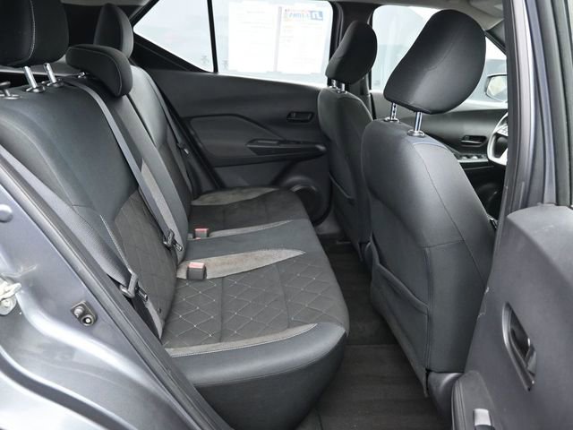 Used 2019 Nissan Kicks S image 30