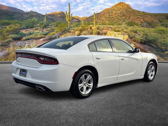 Used 2022 Dodge Charger SXT image 4