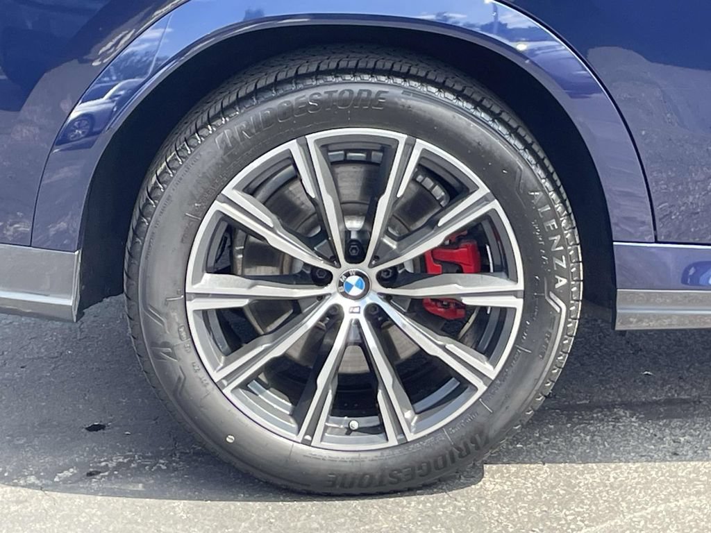 Used 2025 BMW X6 M60i AWD/4WD image 5