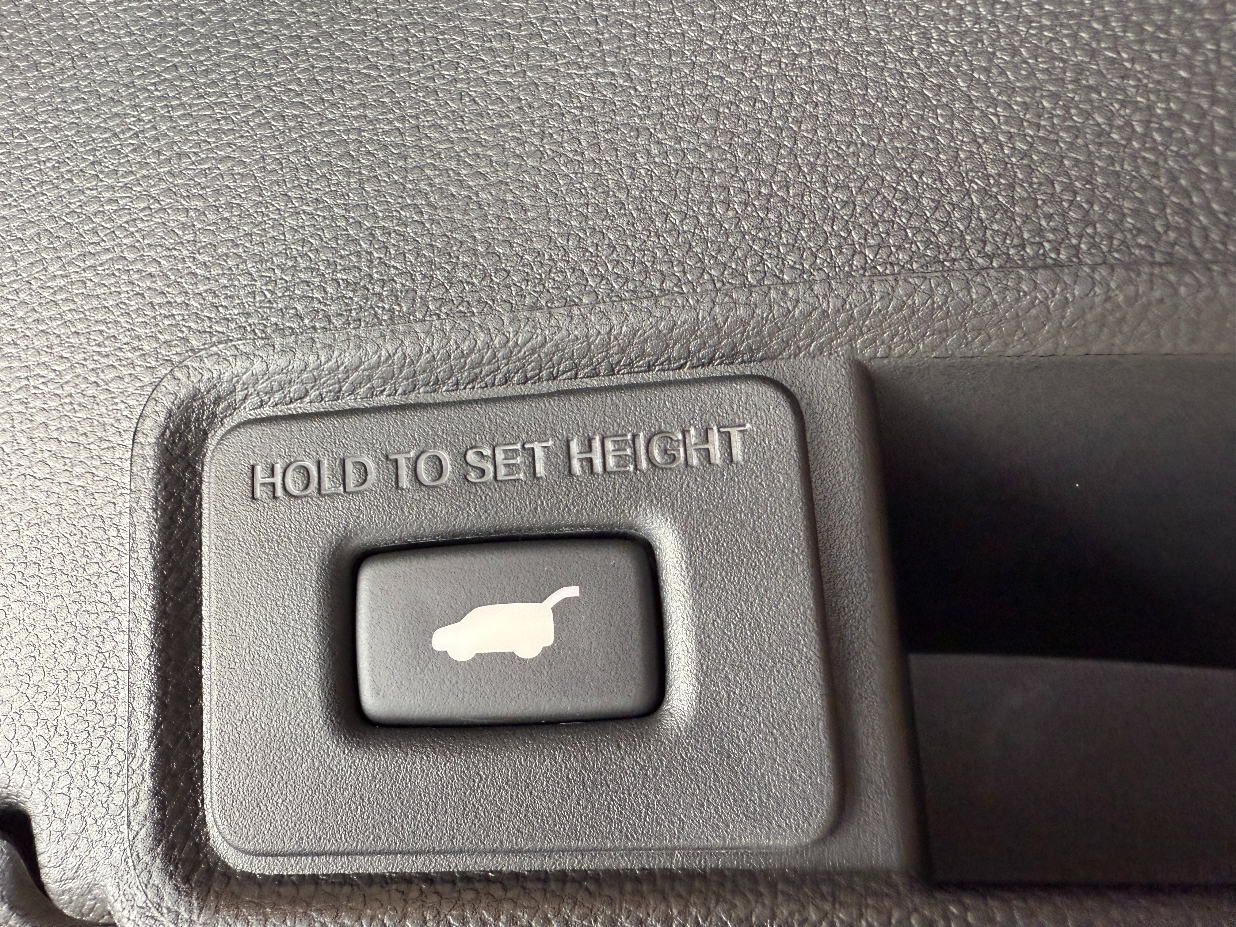 Used 2026 Acura RDX w/ Technology Package AWD/4WD image 33