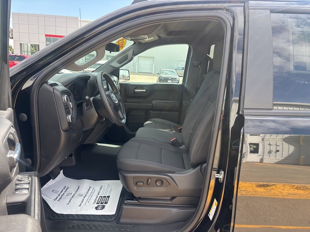Used 2023 GMC Sierra 1500 Pro w/ Graphite Edition image 13