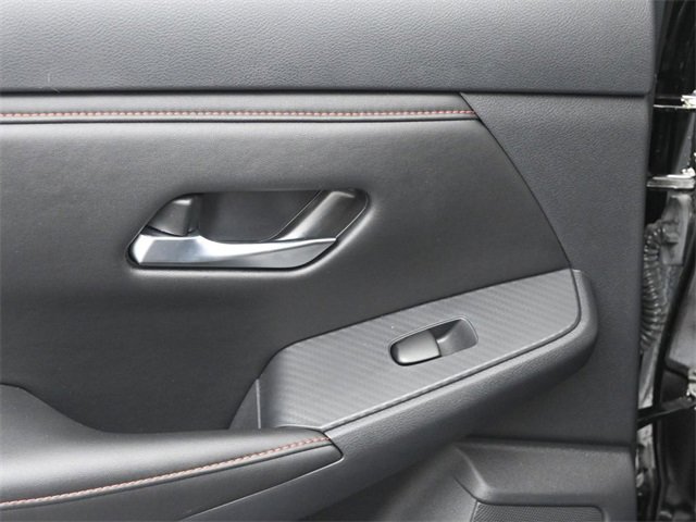 Used 2025 Nissan Sentra SR w/ SR Premium Package image 23