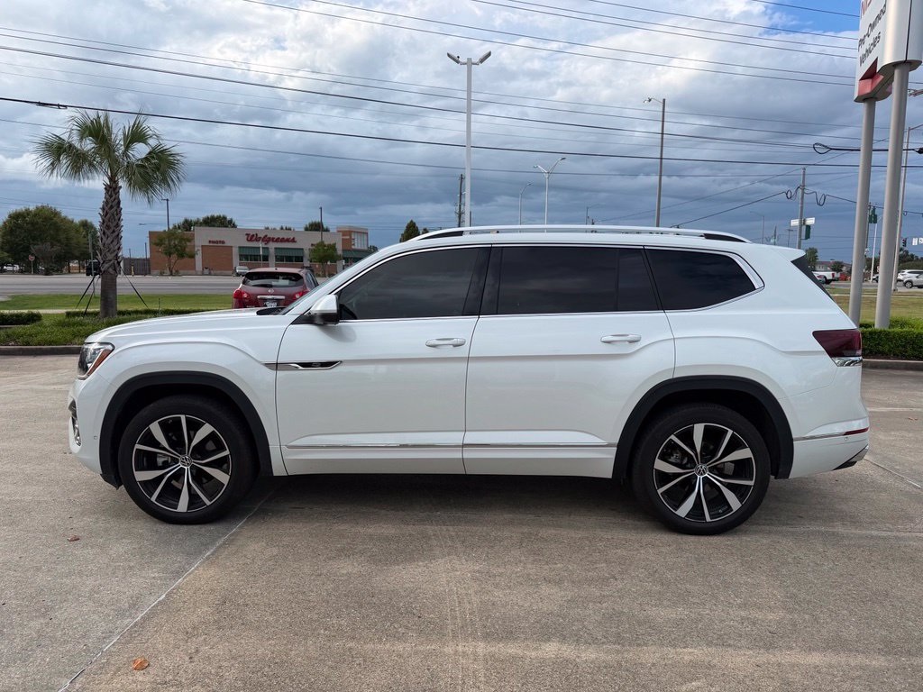 Used 2025 Volkswagen Atlas SEL Premium R-Line AWD/4WD image 2