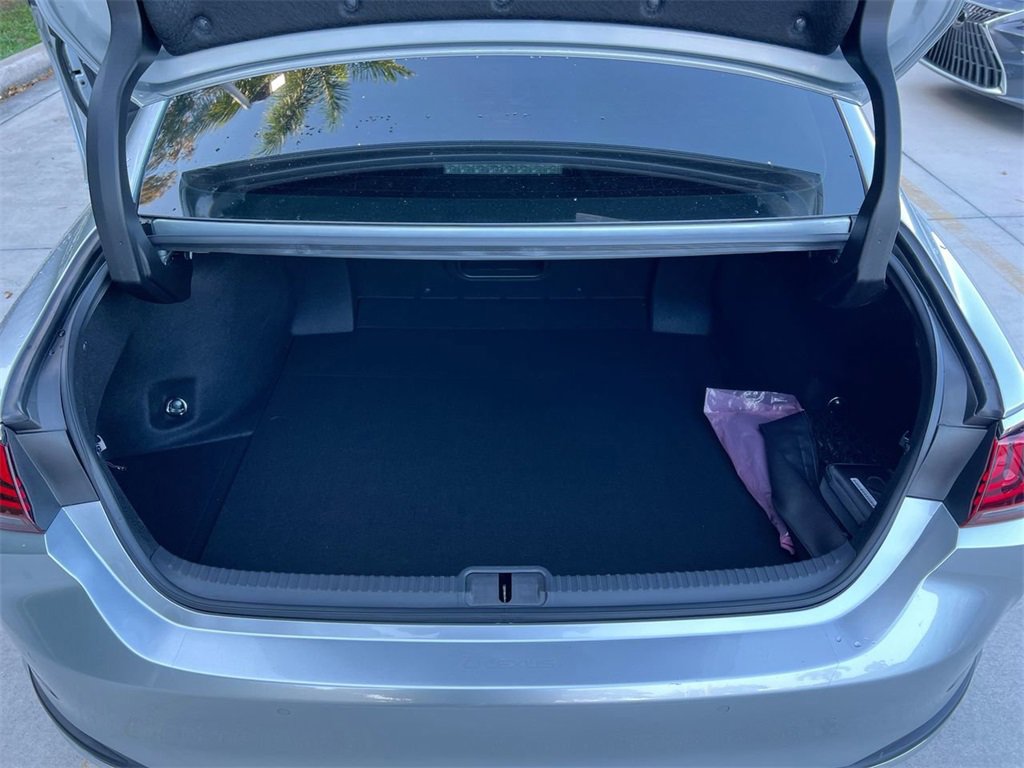 Certified 2023 Lexus ES 300h w/ Premium Package image 21