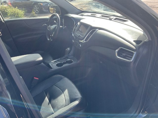 Used 2020 Chevrolet Equinox LT w/ Midnight Edition FWD image 11