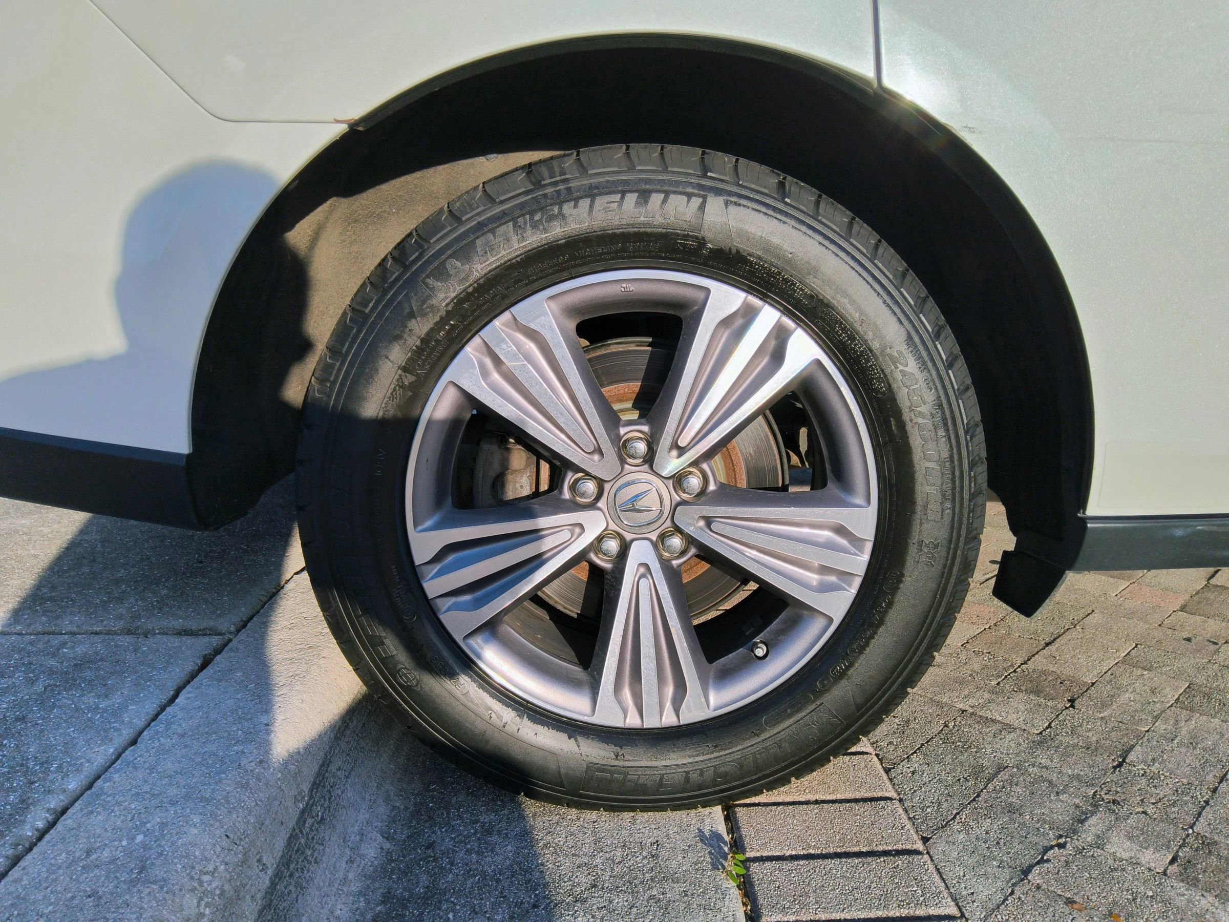 Used 2020 Acura MDX SH-AWD image 49