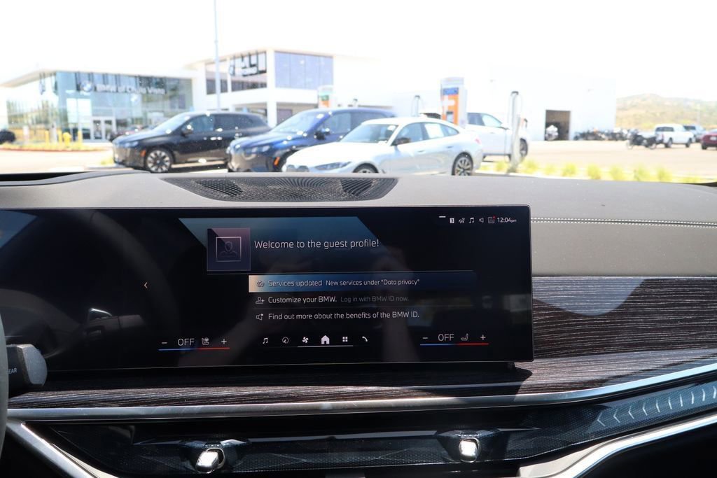 New 2026 BMW X5 xDrive50e image 13