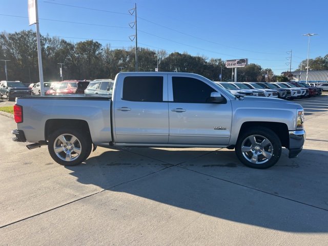 Used 2018 Chevrolet Silverado 1500 LT w/ Texas Edition image 9