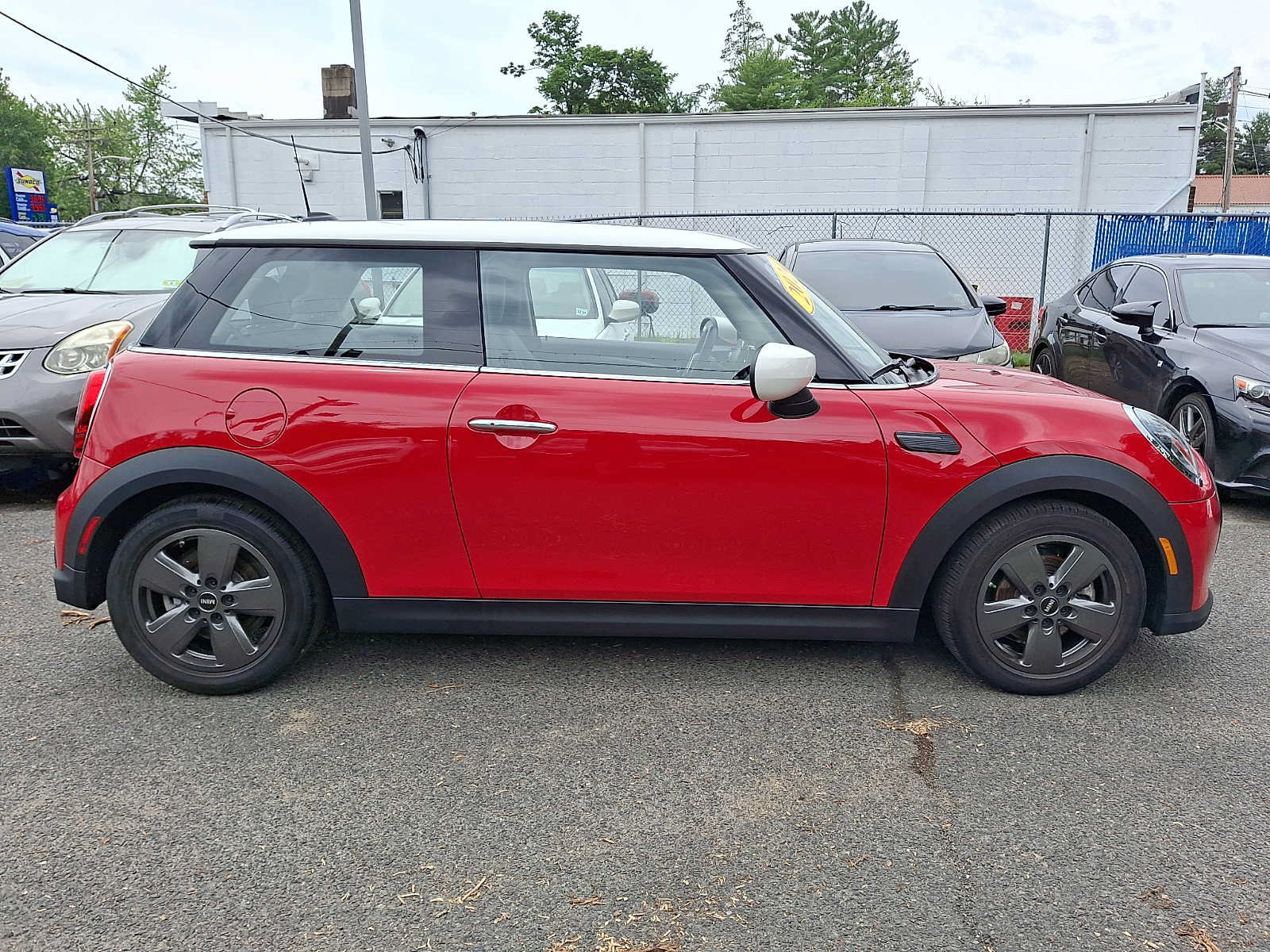 Used 2024 MINI Cooper 2-Door Hardtop FWD image 7