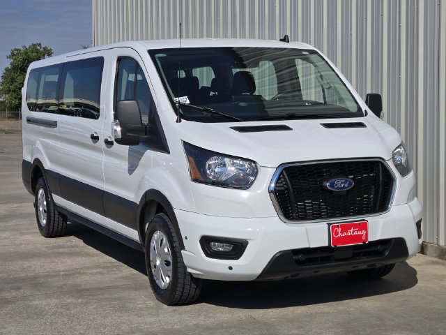 Used 2025 Ford Transit 350 XLT RWD image 3
