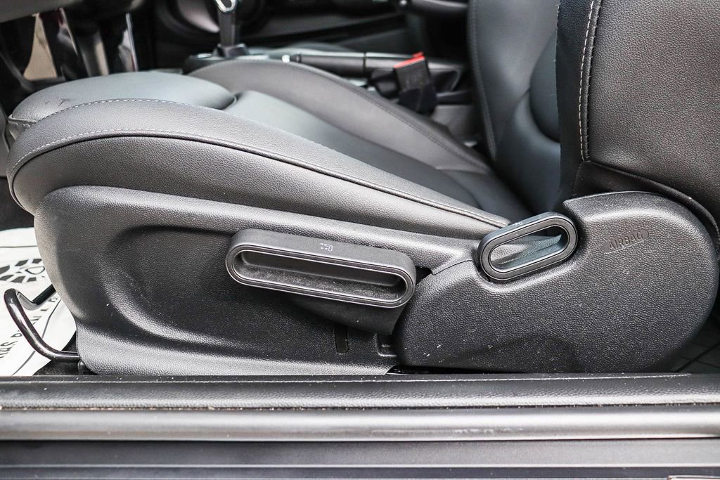 Used 2023 MINI Cooper S image 26