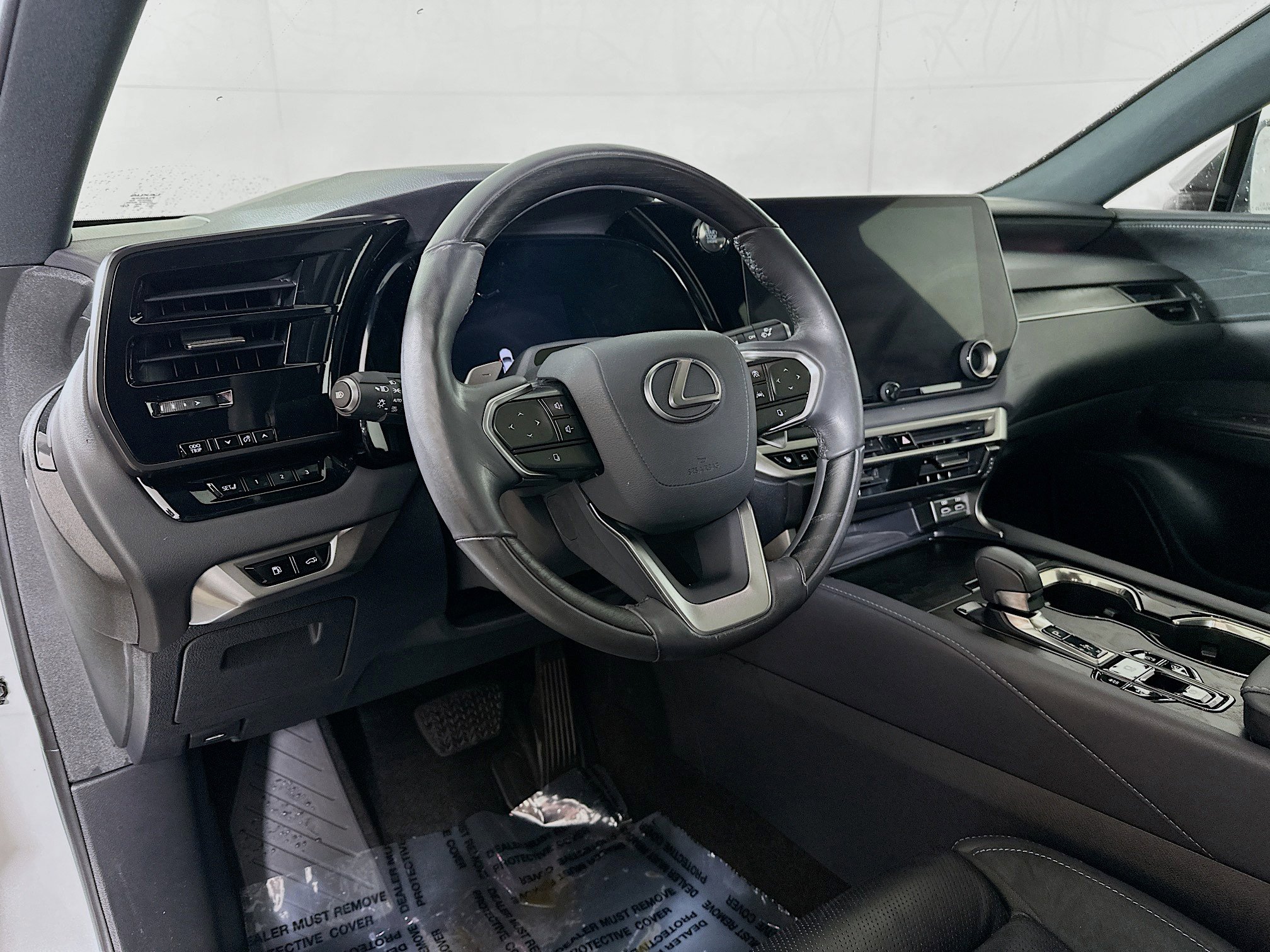 Used 2023 Lexus RX 350 w/ Accessory Package image 9