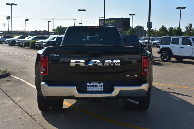 New 2026 RAM 3500 Tradesman AWD/4WD image 6