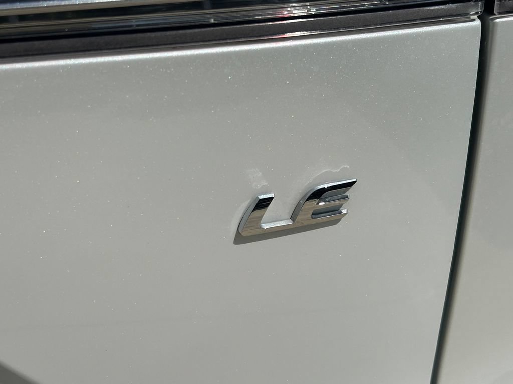 Used 2024 Toyota Corolla Cross LE w/ Moonroof Package FWD image 14