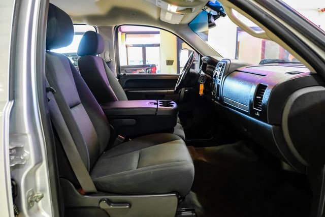 Used 2012 Chevrolet Silverado 2500 LT w/ Interior Plus Package image 29